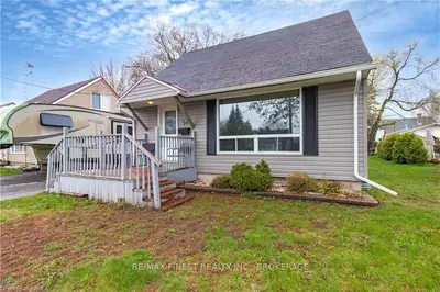 54 Glengarry Road, Brockville, On K6v 2n4