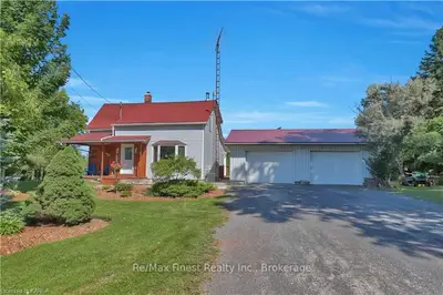 1047 Lucas Road, Loyalist, On K0h 2h0