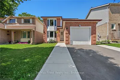 20 Rose Abbey Drive, Kingston, On K7k 6w1
