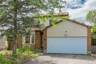 816 Torsa Court, Britannia Heights - Queensway Terrace N And Area, On K2b 8p8