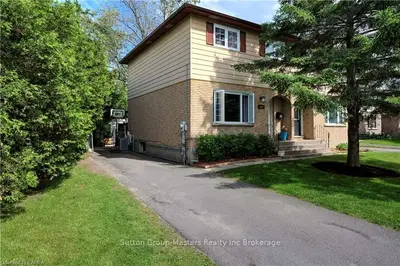 1028 Pinewood Place, Kingston, On K7p 1l1
