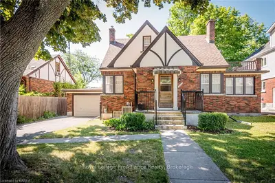 546 Earl Street, Kingston, On K7l 2k4