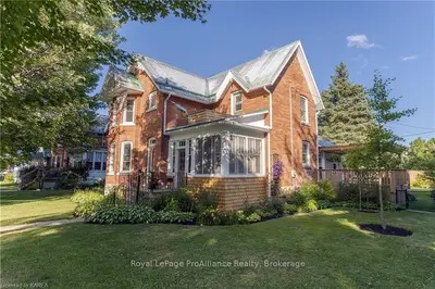 133 Arthur Street, Gananoque, On K7g 1b1
