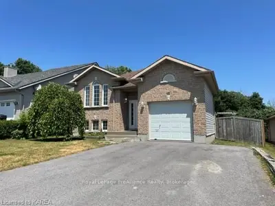 15 Mckeown Crescent, Loyalist, On K7n 1y3