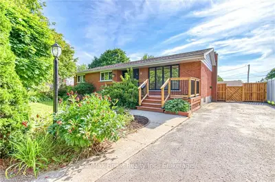 6 Havergal Avenue, Loyalist, On K7n 1r2