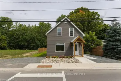 48 Bedford Street, Westport, On K0g 1x0