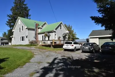 2 Neely Street, Stone Mills, On K0k 3g0