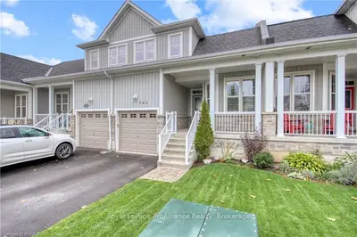 742 Newmarket Lane, Kingston, On K7k 0c8