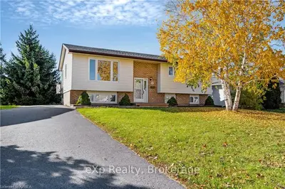 10 Splinter Drive, Greater Napanee, On K7r 3r6
