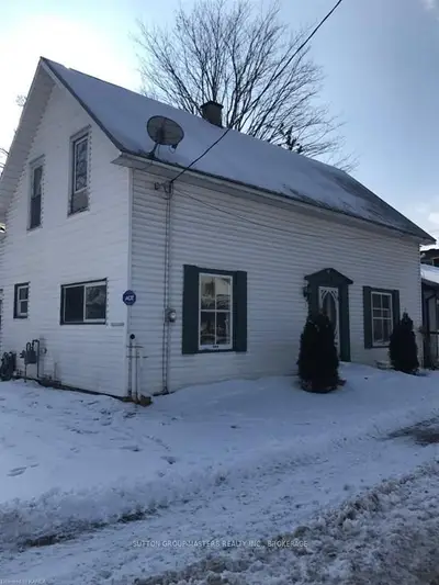 24 Thomas Street, Greater Napanee, On K7r 2g7