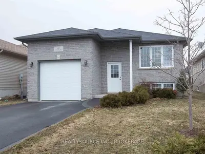 187 Kildare Avenue, Loyalist, On K7n 0a4