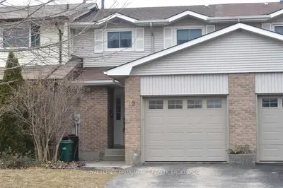 19 Bonny Lane S, Kingston, On K7k 6e3