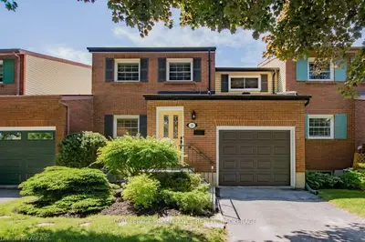 30 Newcourt Place, Kingston, ON K7M 6Y1