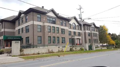 #107 235 King Street, Brockville, On, K6v 1c8