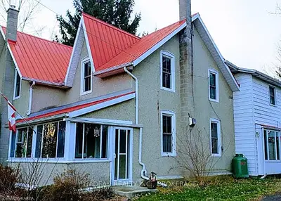 1527 Sharpe Road, Loyalist, On K7r 3k6