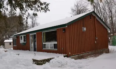 142 White Lake Road C, Stone Mills, On K0k 3g0