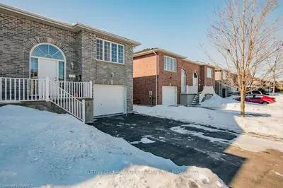 176 Briceland Street, Kingston, On K7k 7l2