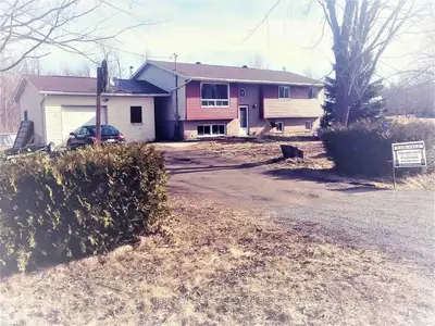 940 Haig Road, Front Of Leeds & Seeleys Bay, On K0e 1l0