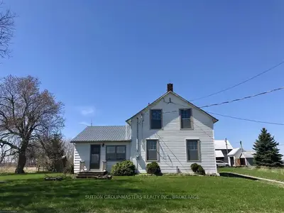 797 Fifth Line Road, Frontenac Islands, ON K0H 2Y0