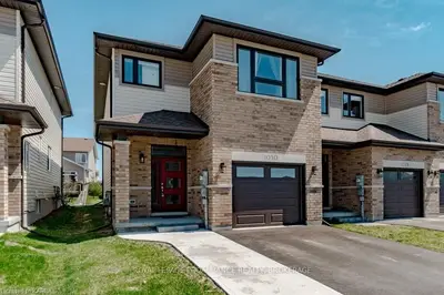1030 Rosanna Avenue, Kingston, ON K7P 0N2