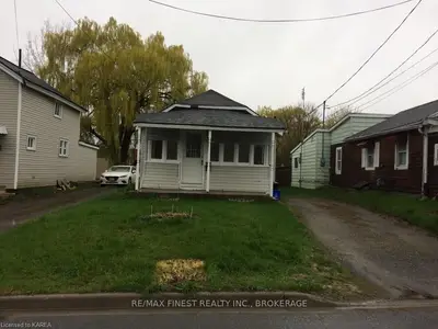 228 Bartholomew Street, Brockville, On K6v 2s6