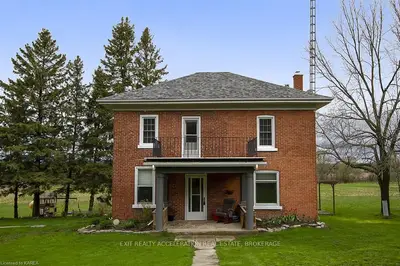 1049 Palace Road, Greater Napanee, On K7r 3k9