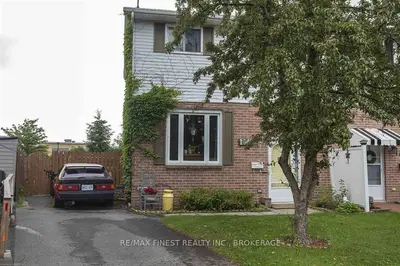 1049 Hickorywood Street, Kingston, On K7p 2e6