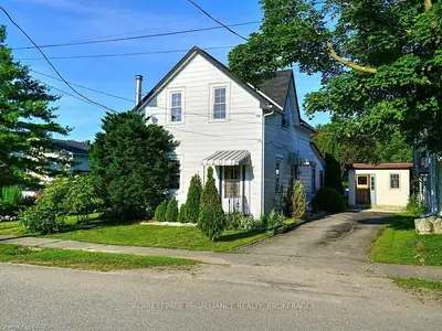 7 George Street, Westport, ON K0G 1X0