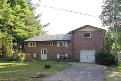 808 Broad Bay Lane, Leeds And The Thousand Islands, On K0h 2n0