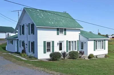 2023 County Road 14, Stone Mills, On, K0k 1z0