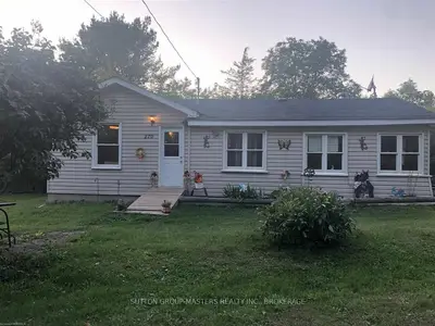 270 Long Point Road, Leeds And The Thousand Islands, On K0e 1n0