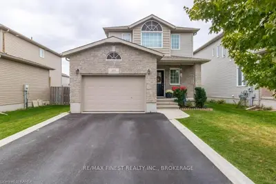 1505 Sierra Avenue, Kingston, On K7p 3h4
