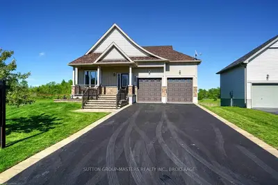 31 Country Club Drive, Loyalist, On K0h 1g0