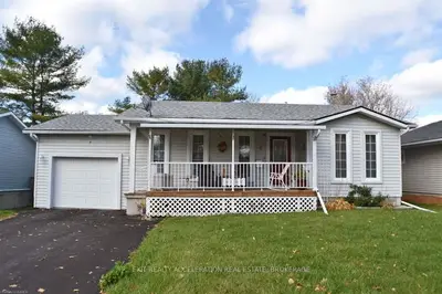9 HENRY Street, Greater Napanee, ON K7R 3A2