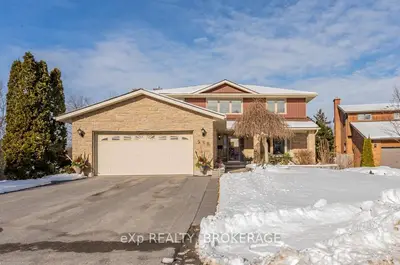 586 Sycamore Street, Kingston, On K7m 7l7