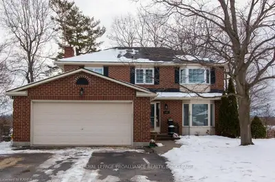 1451 Tamarac Street, Kingston, ON K7M 7J2