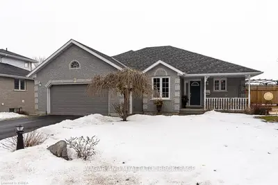 146 Shoreline Crescent, Greater Napanee, On K7r 2w2