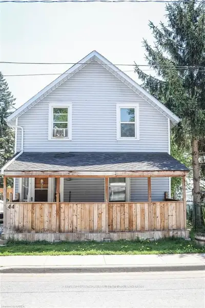 44 Mill Street W, Greater Napanee, On K7r 1x6
