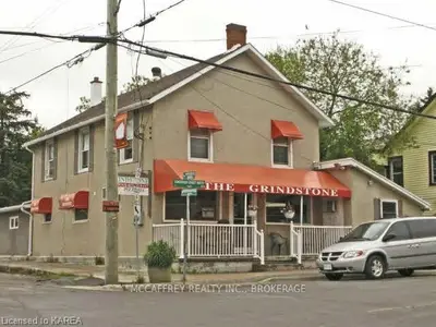 1 Concession Street, Stone Mills, On K0g 3g0