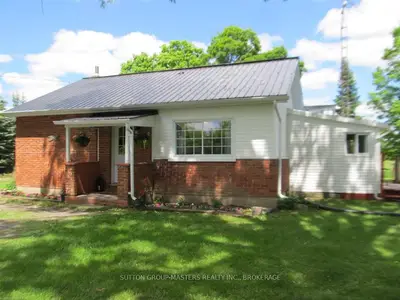 1077 Shibagua Road, Stone Mills, On K0k 3g0