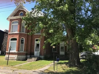 148 &150 Mill Street, Leeds And The Thousand Islands, On K0h 2n0