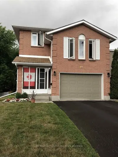 30 Angus Drive, Greater Napanee, On K7r 3w8