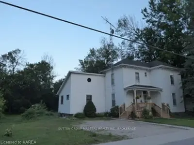 35 King Street, Rideau Lakes, On K0e 1g0