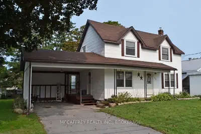 142 Main Street, Leeds and the Thousand Islands, ON K0H 2N0