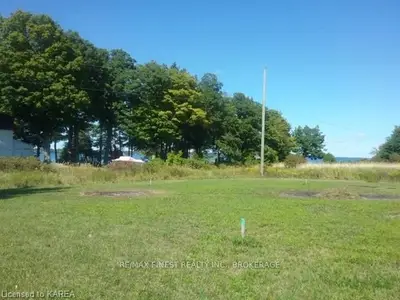 1 Grand Harbour Lane, Frontenac Islands, On K0h 2x0