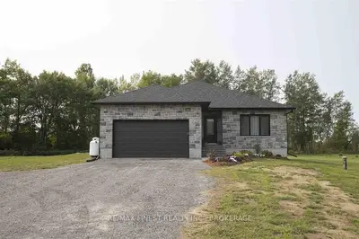 8897 County Road 42, Rideau Lakes, On, K0g 1p0