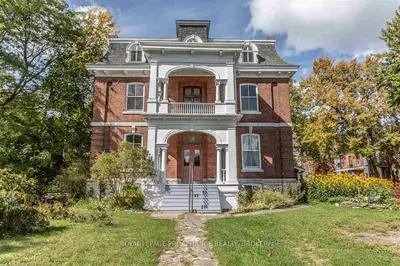 12 Wellington Street, Kingston, On K7l 3b8
