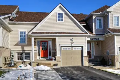 490 Country Club Drive, Loyalist, ON K0H 1G0