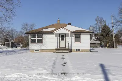 215 First Avenue, Greater Napanee, On K7r 2k6