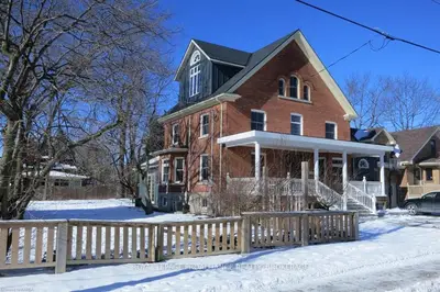 124-126 Beverley Street, Kingston, On K7l 3y6